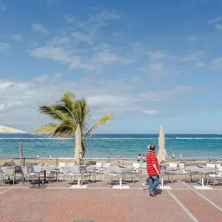 Con Terraza Y Piscina En Canteras