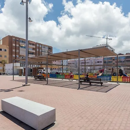 Con Terraza Y Piscina En Canteras Apartment *
